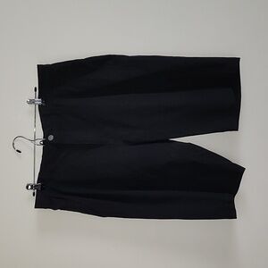 Oakley gray flat front chino shorts Mens 36 waist, pockets, zip button closure.